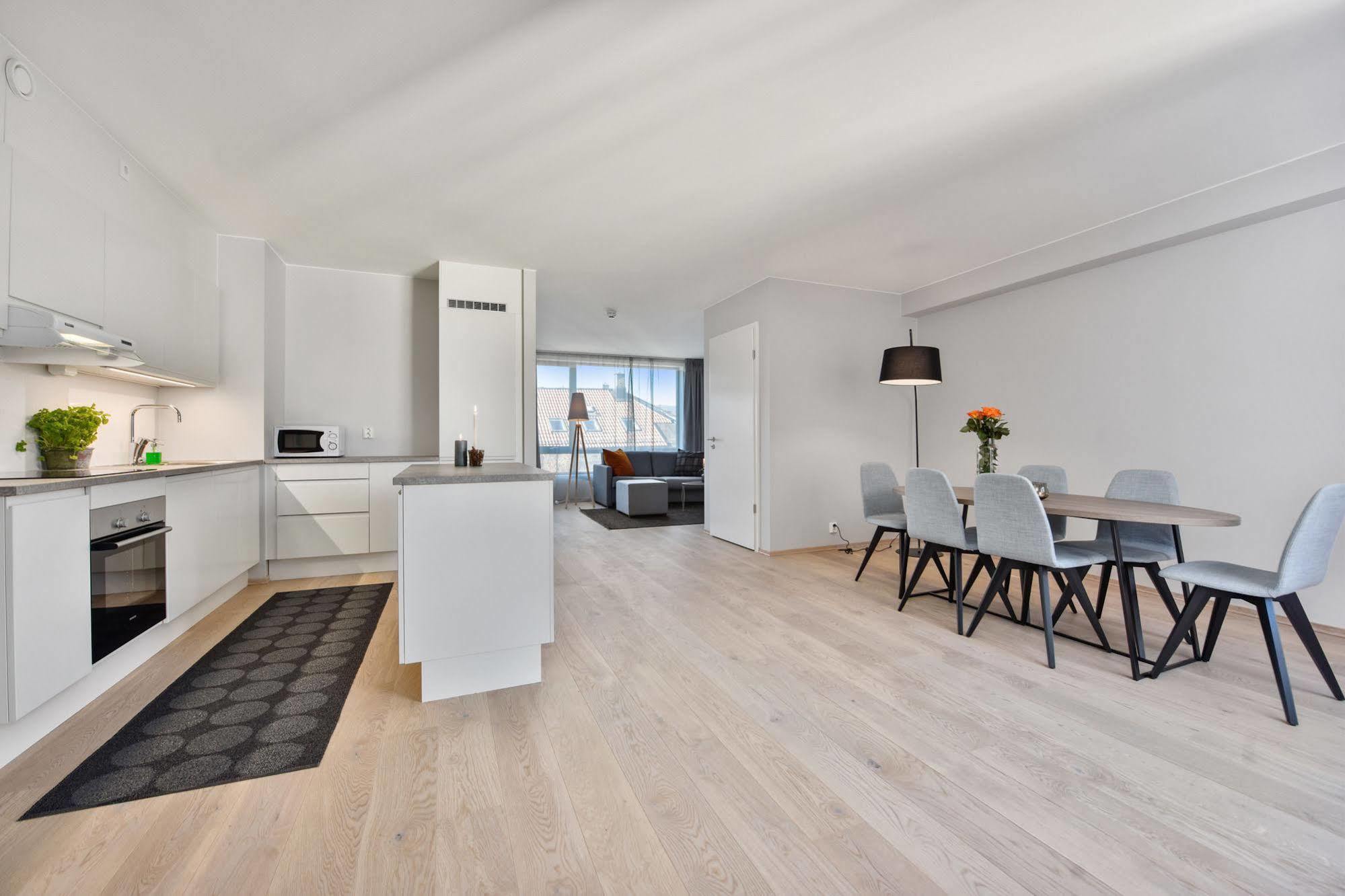 Forenom Serviced Apartments Oslo Majorstuen Bagian luar foto